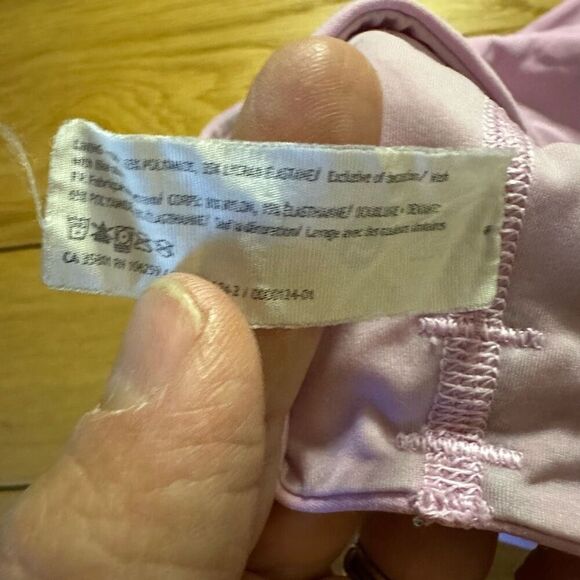 Lululemon in alignment sports bra pink small - Picture 7 of 7